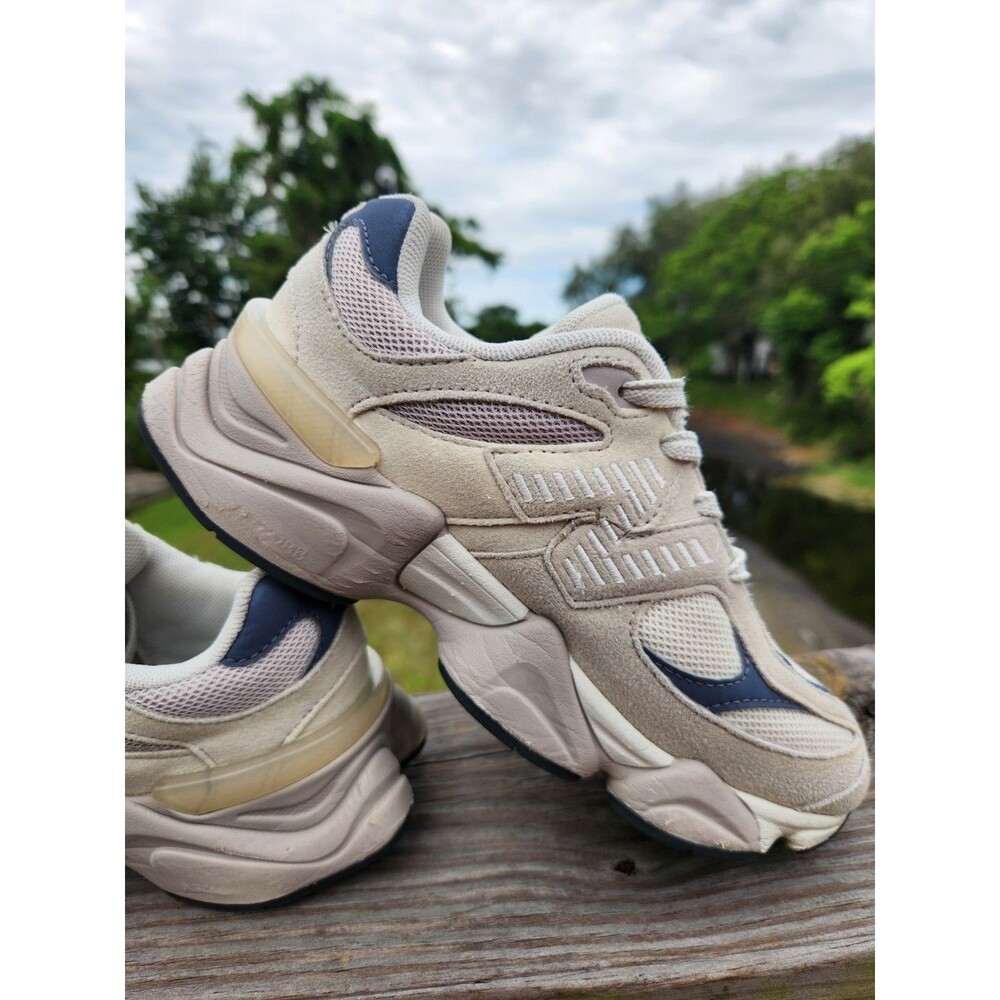 New Balance 9060 Little Kids' Lace Leather Beige Cream Sneakers Shoes Size 2 - Picture 11 of 15